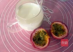 奶昔的做法图解1