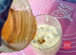 奶昔的做法图解3