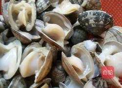 爆炒麻辣花蛤的做法图解3