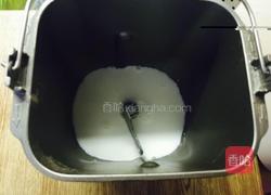 面包机版红糖吐司的做法图解2