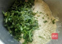 玉米面菜饼子的做法图解3
