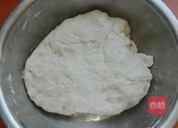 槐花韭菜鸡蛋包子的做法图解9