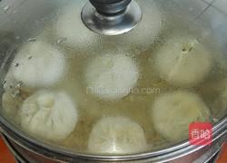 槐花韭菜鸡蛋包子的做法图解23