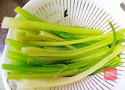 糖果蒸饺（芹菜猪肉馅儿）的做法图解7