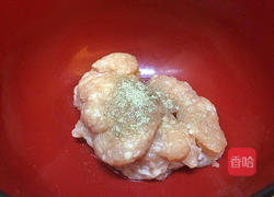 鲜虾鸡肉丸子汤的做法图解3