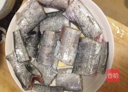 剁椒蒸带鱼的做法图解3