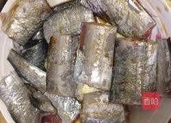 剁椒蒸带鱼的做法图解5