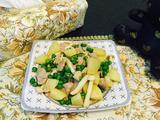 土豆青豆海鲜菇炒里脊肉的做法[图]