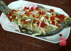 剁椒蒸鱼的做法图解8