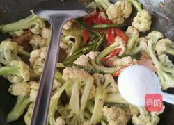 干煸腊味菜花的做法图解10