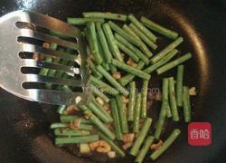豇豆炒里脊的做法图解7