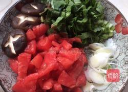 番茄鸡蛋疙瘩汤的做法图解1