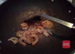 黄瓜炒虾仁的做法图解2