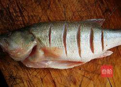 麻辣烤鱼（烤箱版）的做法图解1