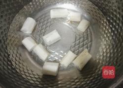 山药海带排骨汤的做法图解3