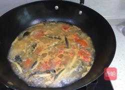 番茄黄瓜泥鳅汤的做法图解6
