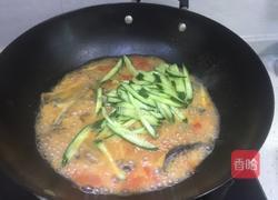 番茄黄瓜泥鳅汤的做法图解8
