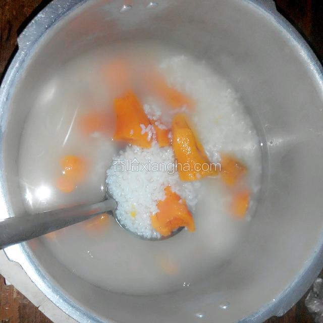 煮10分钟就可以出锅啦！