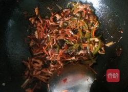 肉丝卷饼的做法图解10