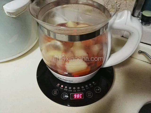 煮好加入少量冰糖。