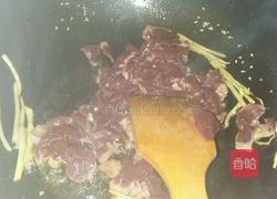 韭菜炒猪肝的做法图解4