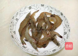 微波番茄虾的做法图解1
