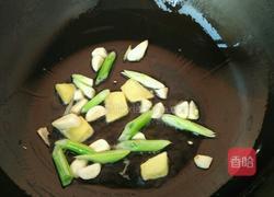 排骨土豆炖豆角的做法图解5