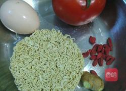 番茄鸡蛋炸酱面的做法图解1