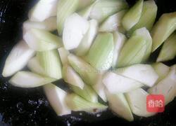 剁椒丝瓜炒蛋的做法图解5