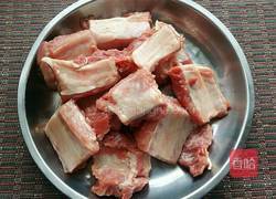 小白菜炖排骨的做法图解1