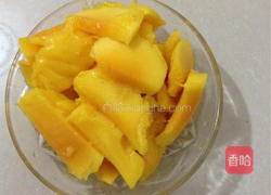 芒果布丁的做法图解1