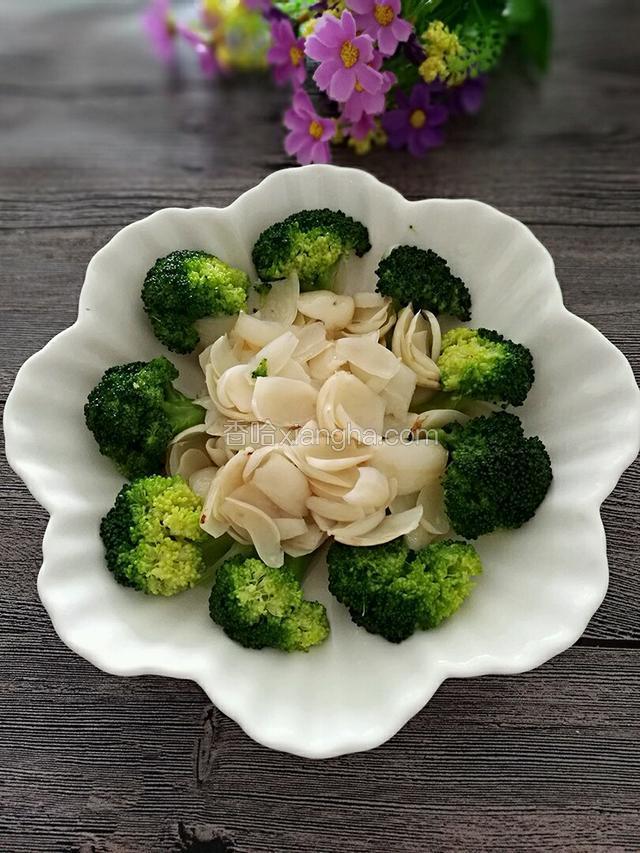 西兰花炒百合