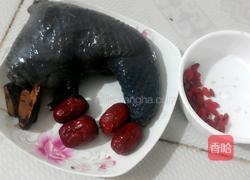 榴莲壳乌鸡汤的做法图解1