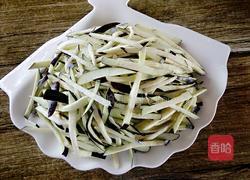 茄子炒肉丝的做法图解3