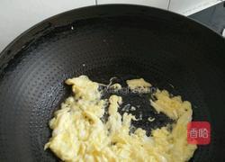 蒜台鸡蛋炸酱面的做法图解3