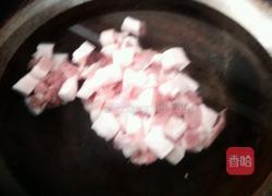 土豆胡萝卜红烧肉的做法图解2