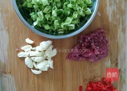 空心菜杆炒肉沫的做法图解1