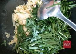 千张丝炒韭菜的做法图解6