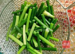 莴笋蒜苔炒鸡蛋的做法图解4