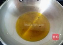 炸香椿鱼的做法图解4