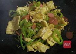 青椒炒鸡蛋火腿片的做法图解6