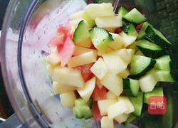 西瓜黄瓜苹果汁的做法图解5