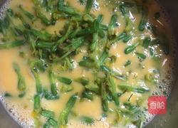 炒槐花的做法图解4