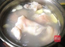 花生炖猪蹄的做法图解6