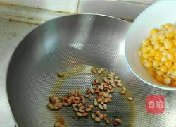 玉米松子的做法图解7