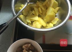 香辣土豆片的做法图解1