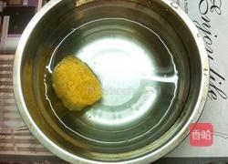 冰糖银耳雪梨汤的做法图解2