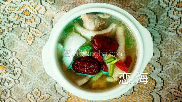 椰子炖鸡
