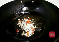 凉拌木耳火腿黄瓜丝的做法图解5