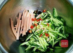 凉拌木耳火腿黄瓜丝的做法图解6
